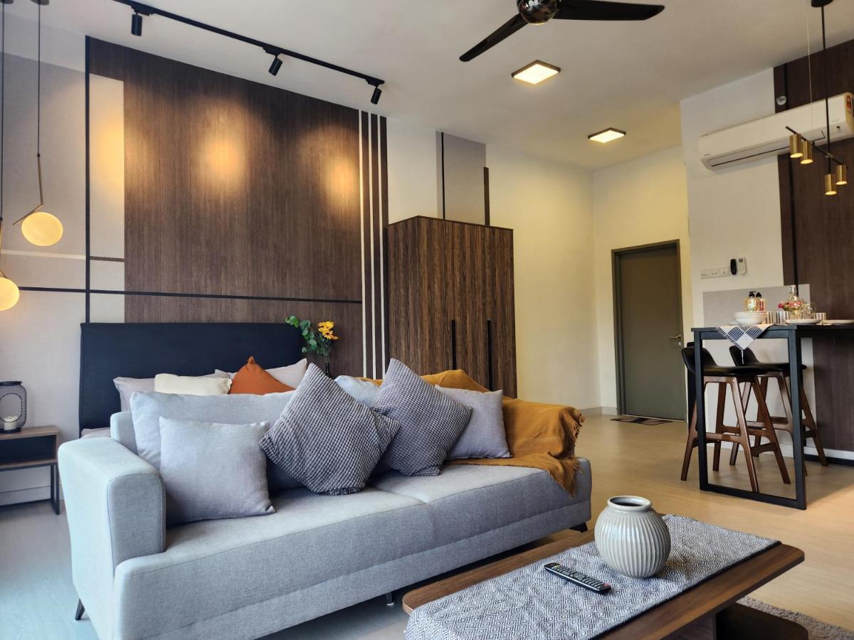 Taman Equine Comfy Studio#Greenery View#4 Pax#Aeon Mall Seri Kembangan Zewnętrze zdjęcie