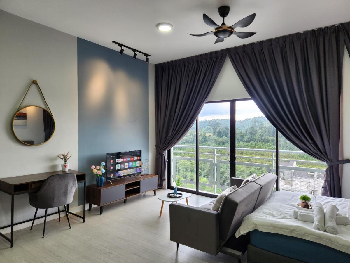 Taman Equine Comfy Studio#Greenery View#4 Pax#Aeon Mall Seri Kembangan Zewnętrze zdjęcie